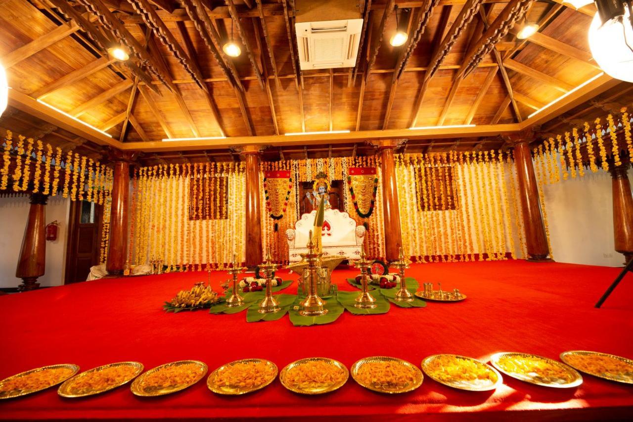 Hotel Guruvayur Darshan Guruvāyūr Exterior foto