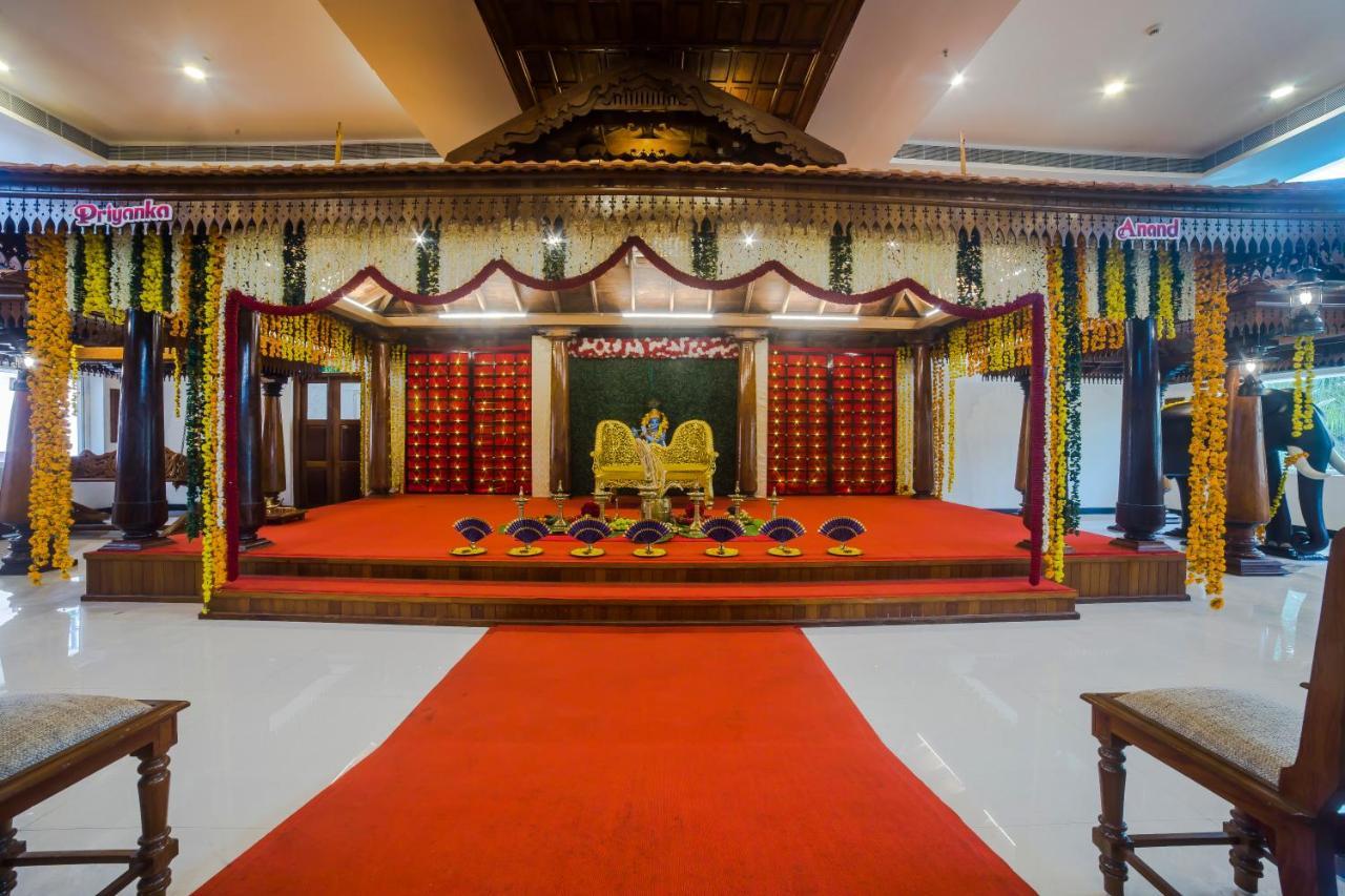 Hotel Guruvayur Darshan Guruvāyūr Exterior foto